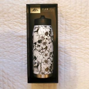NWT RARE HydraPeak Limited Edition Skull Artist Series 32oz
